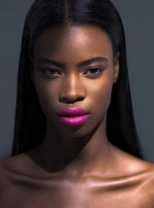 Gorgeous-shade-of-PInk-Lipstick-She-choose-for-This-Photoshoot