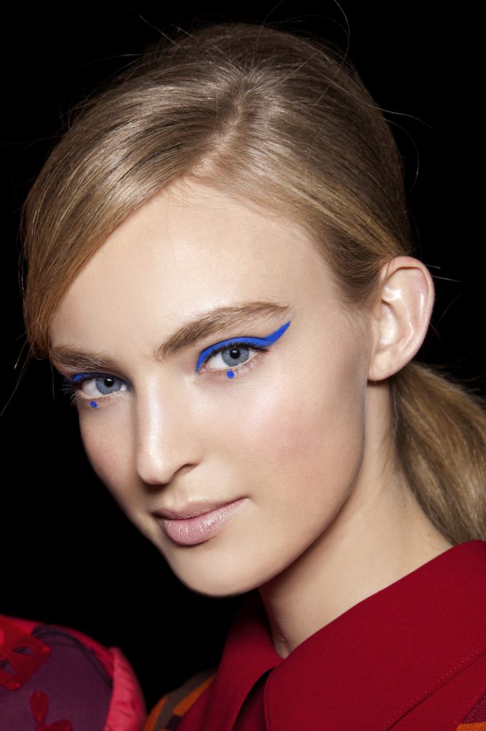 The Fascinating Story of Pat McGrath: Iconic Runway Creations and A Makeup Revolution Anna Sui bbt F12 012 682x1024 - The Fascinating Story of Pat McGrath: Iconic Runway Creations and A Makeup Revolution