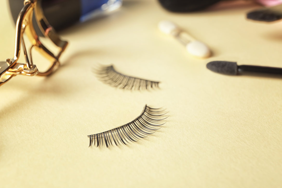 False eyelashes