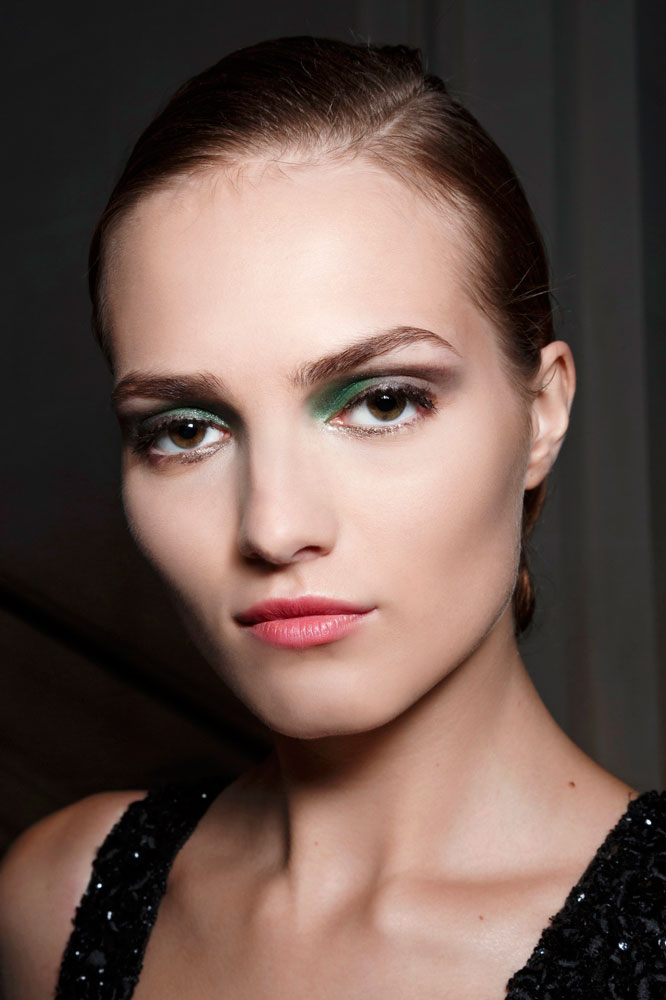 10 St. Patrick's Day Makeup Looks That Aren't Cheesy Elie Saab HC bbt F14 021 - 10 St. Patrick's Day Makeup Looks That Aren't Cheesy