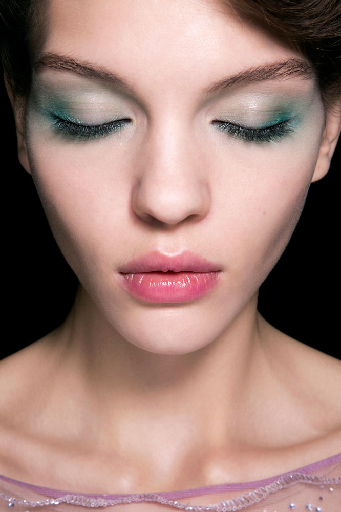10 St. Patrick's Day Makeup Looks That Aren't Cheesy Giorgio Armani bbt S14 003 - 10 St. Patrick's Day Makeup Looks That Aren't Cheesy