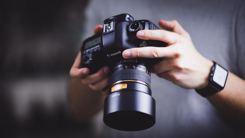 How to Become a Great Photographer in a Few Months william bayreuther hfk6xOjQlFk unsplash 1024x576 - How to Become a Great Photographer in a Few Months