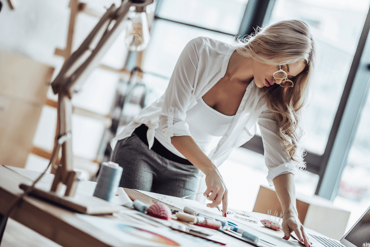 Career: Steps to Becoming A Fashion Stylist rsz depositphotos 185266628 s 2019 1 - Career: Steps to Becoming A Fashion Stylist
