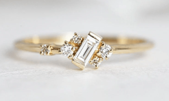 Elegant diamond engagement ring we’re loving