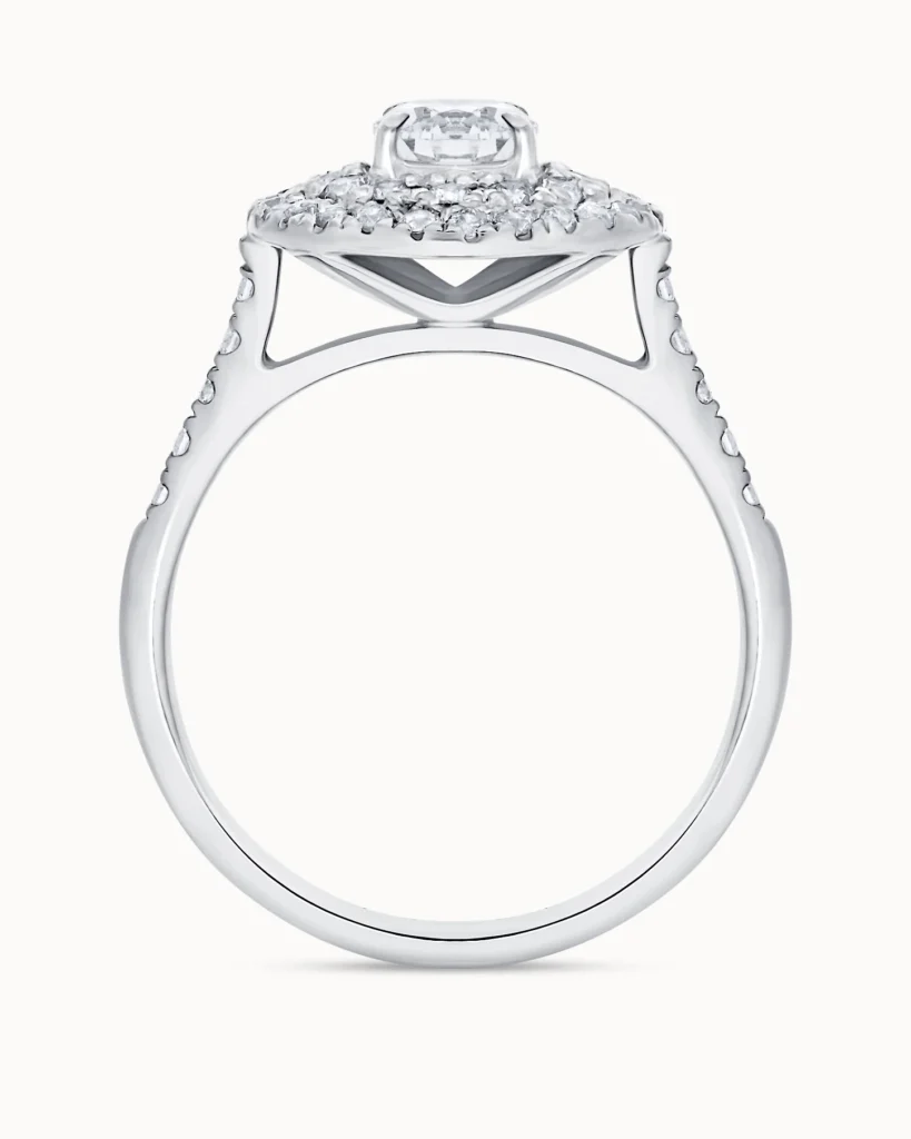 Elegant diamond engagement ring we’re loving