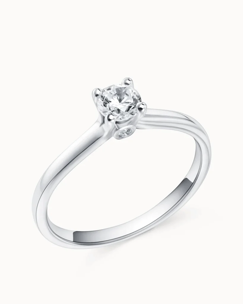 Timeless solitaire engagement ring we’re loving