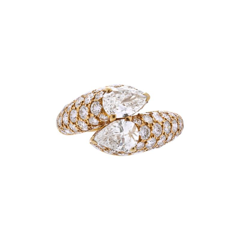 Gold and Diamond Deux Tetes Croisées Ring